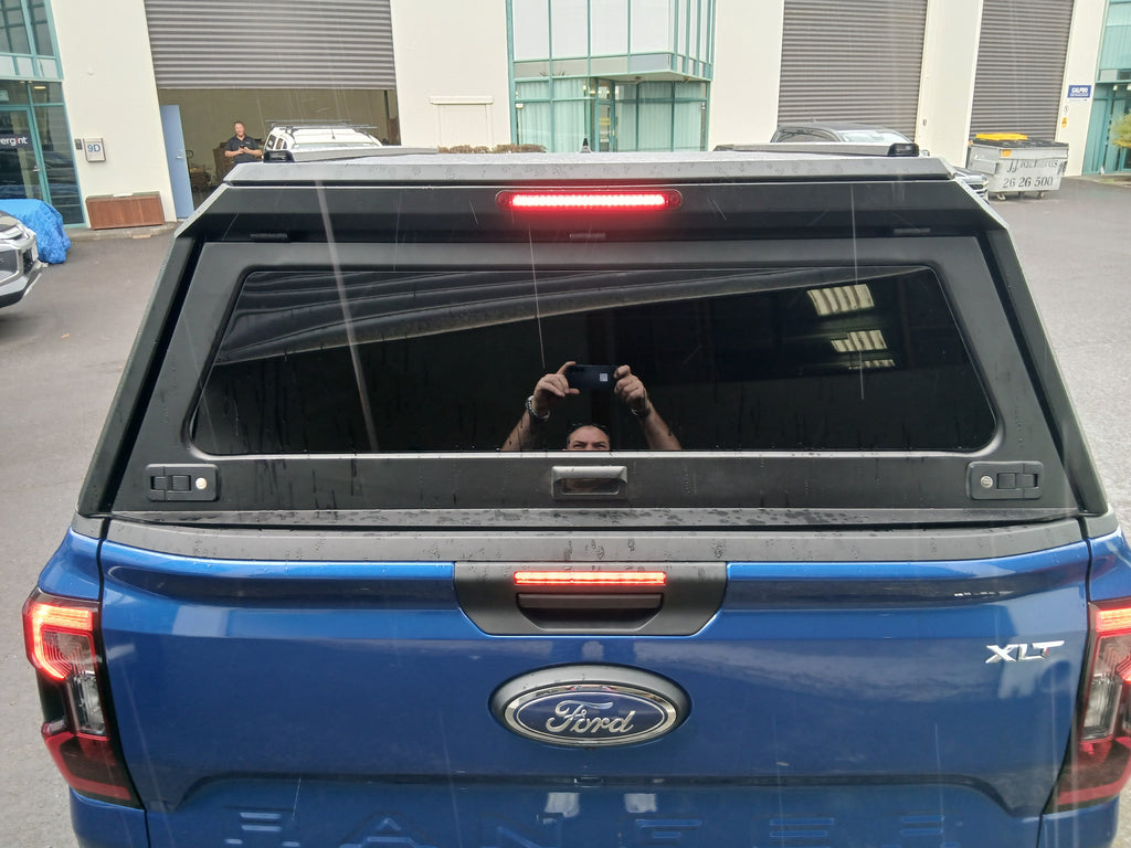 Steel -  Top Canopy - Lift up windows