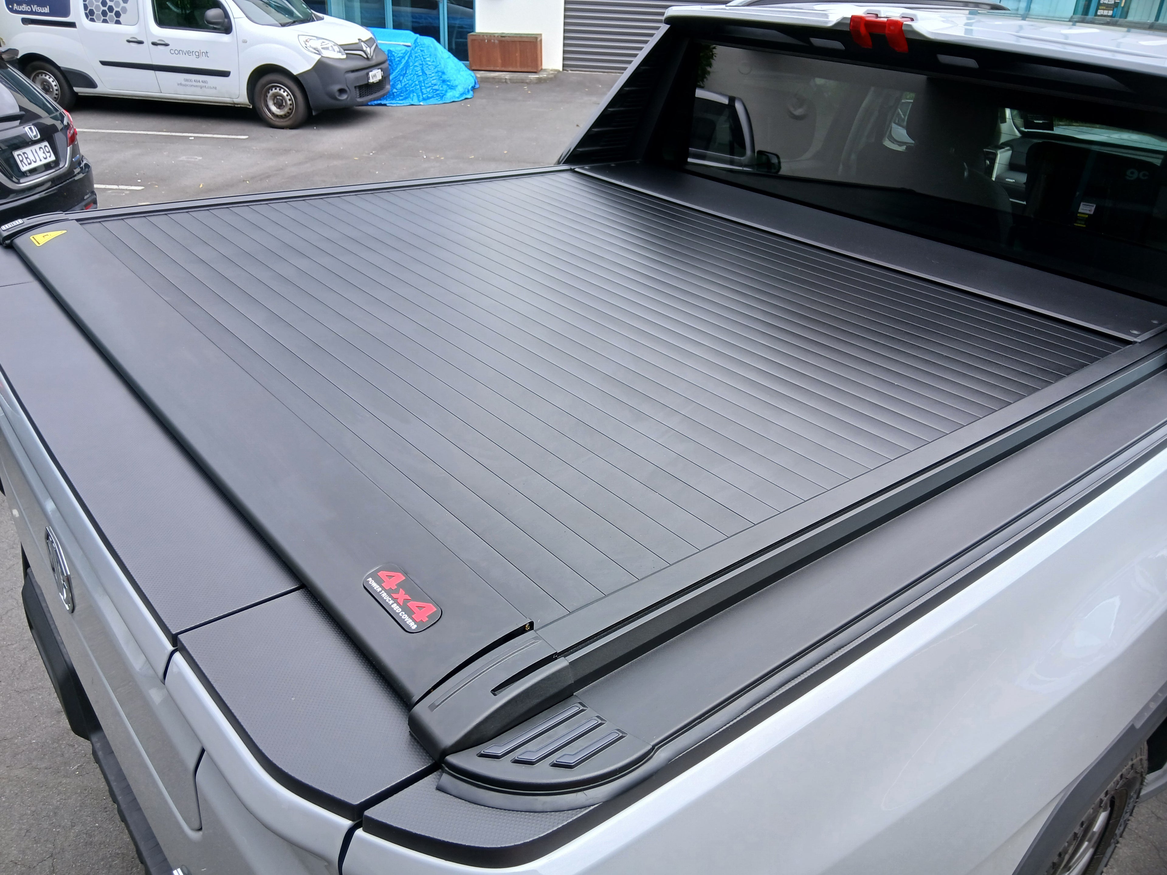 LDV Terron 9 Electric Roller lid