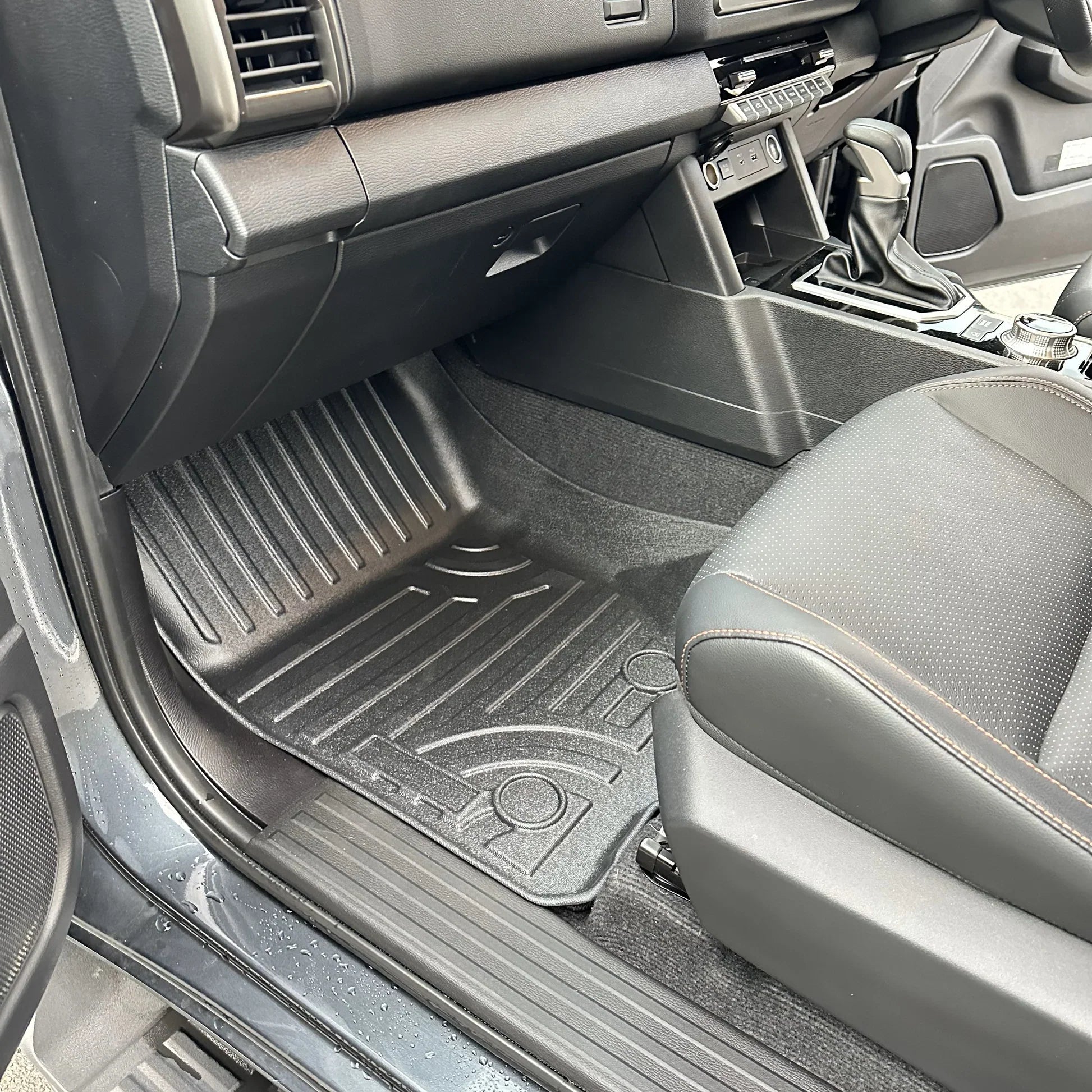 3 D  Floor mats Deep Dish