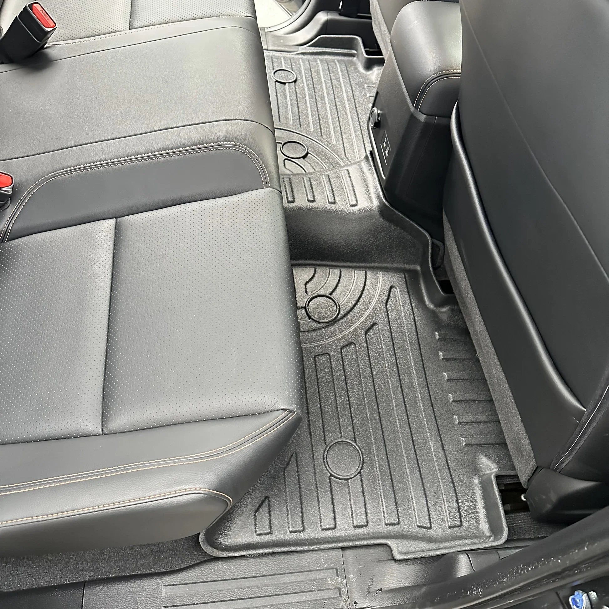 3 D  Floor mats Deep Dish